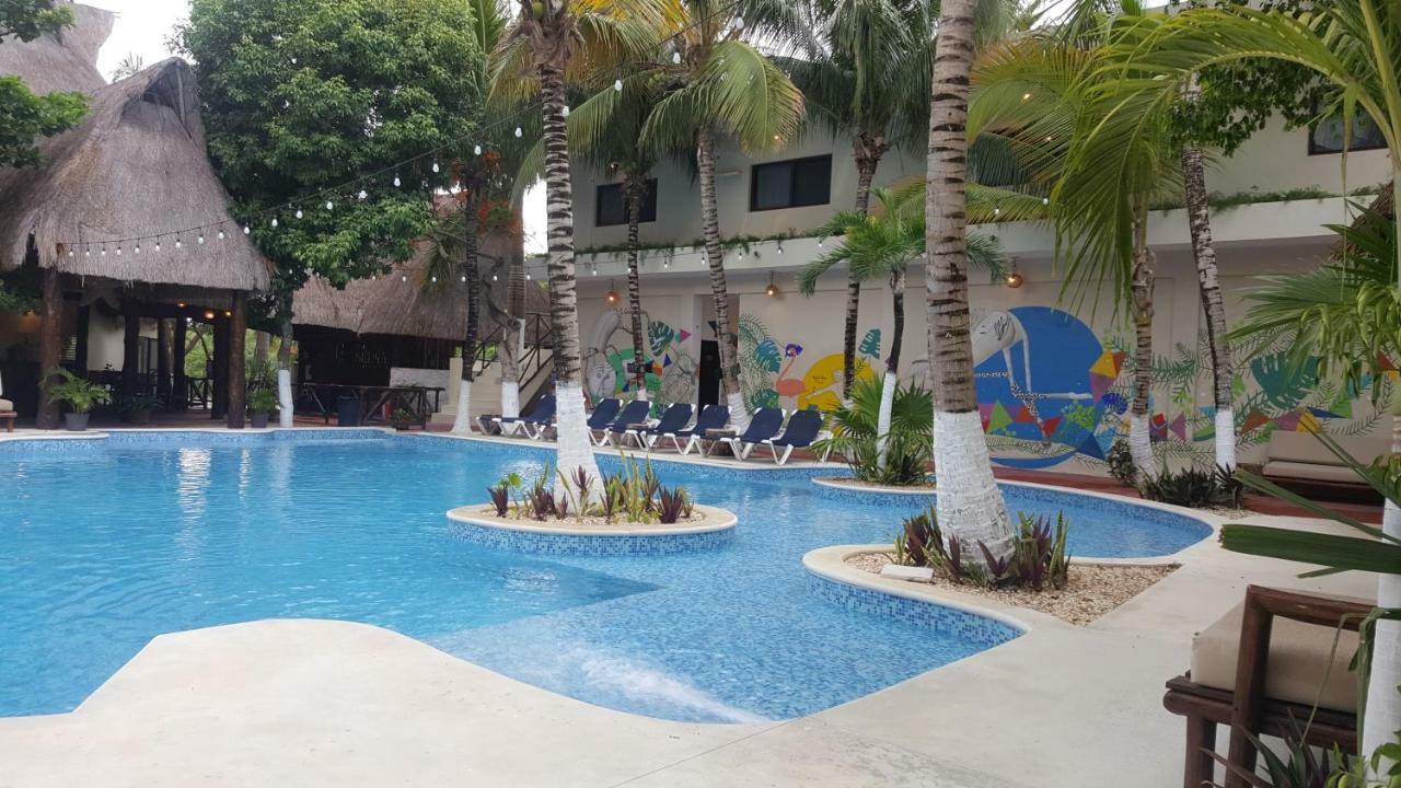 Hotel Jungle House & 3*